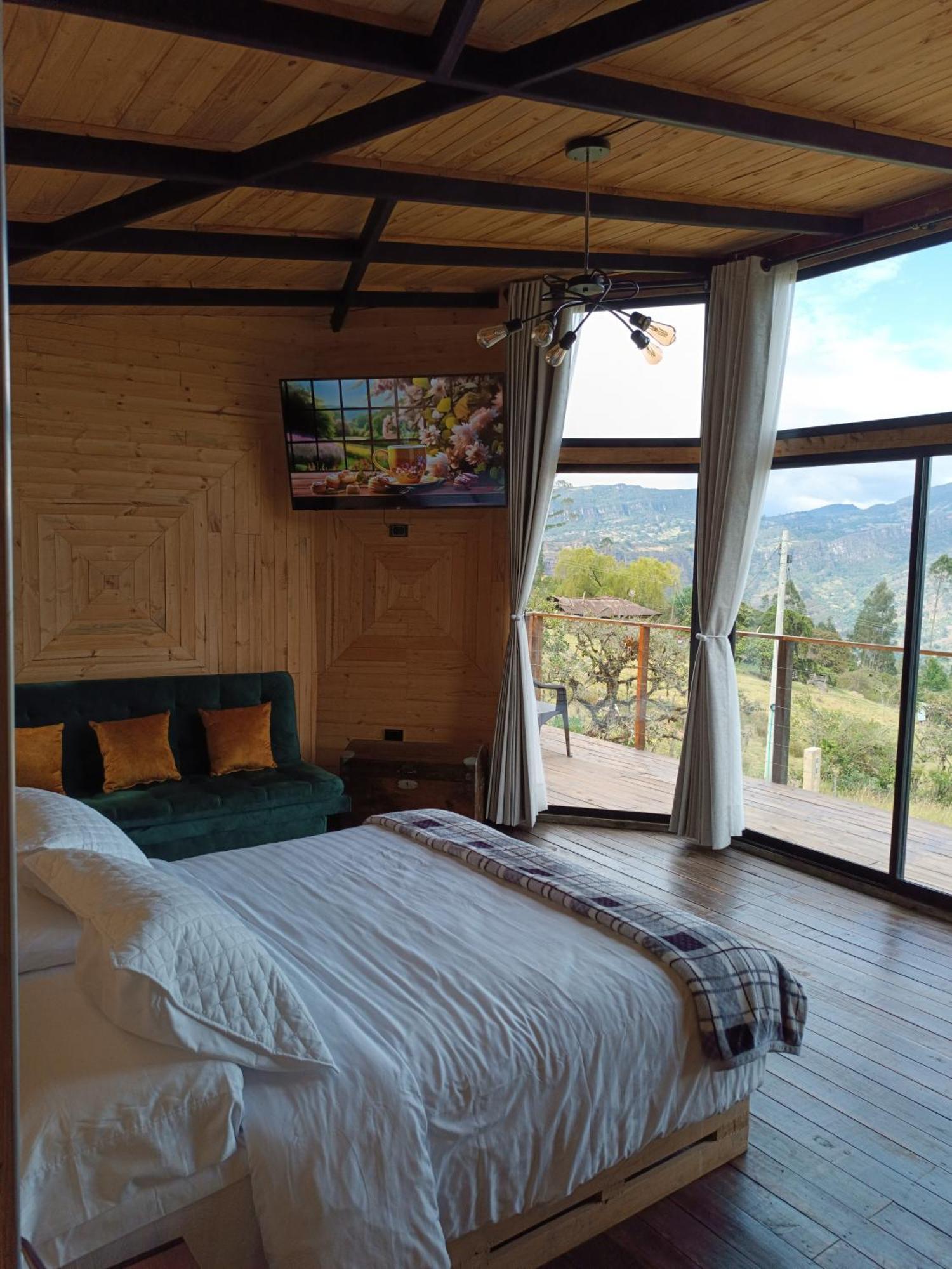 Al Aire Libre En Cundinamarca - Tiny House - Glamping Caelum