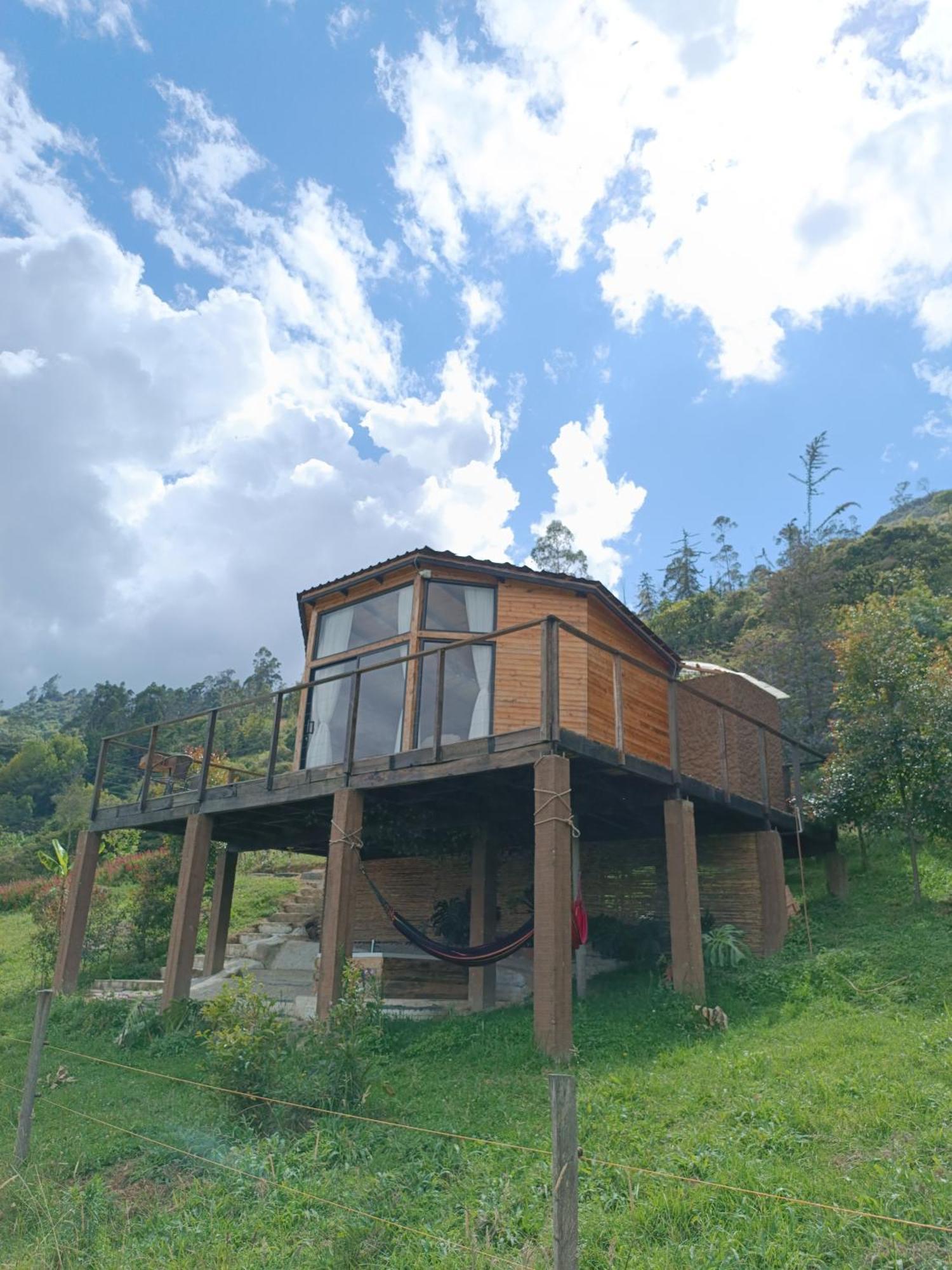 Chalet Al Aire Libre En Cundinamarca - Tiny House - Glamping Caelum